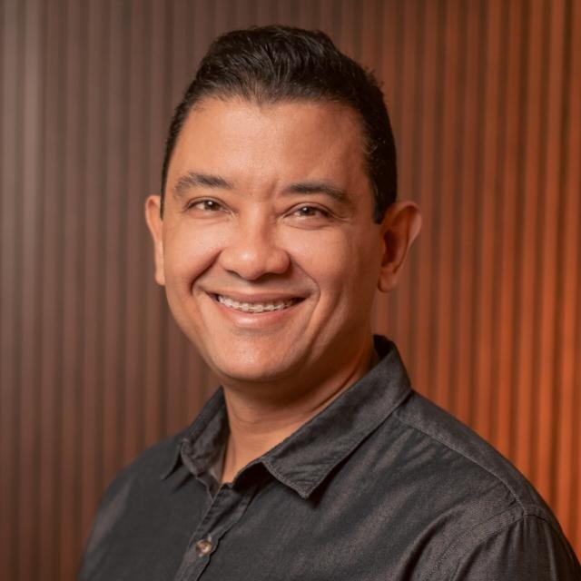 Zander Reis